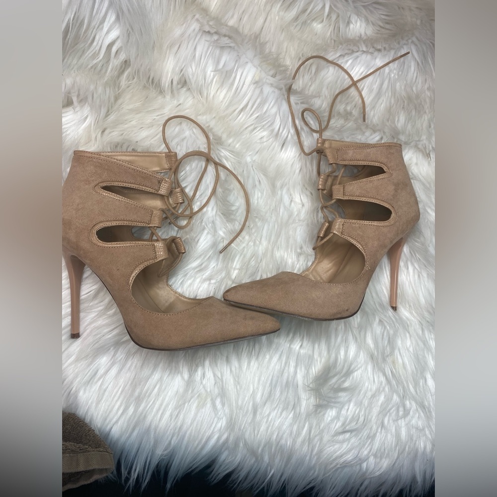 Shoe dazzle Damali Strappy Pump